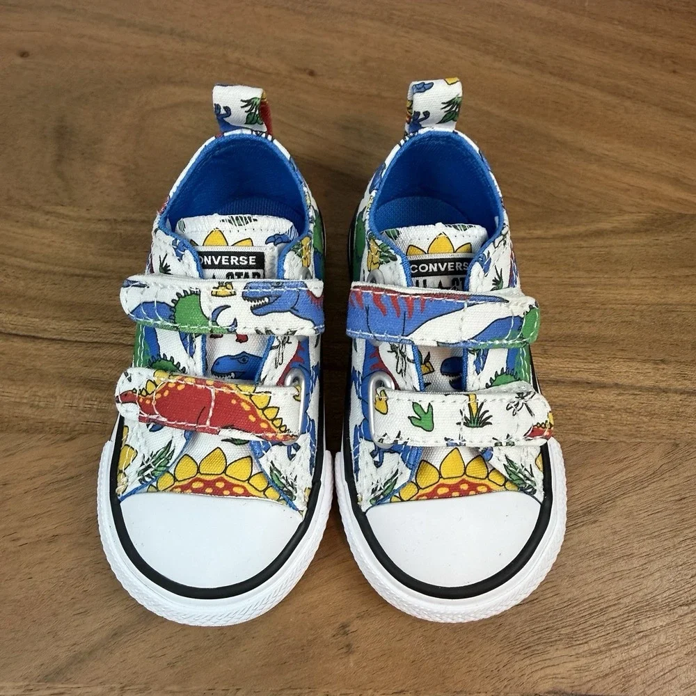 New Little Kids Converse Chuck Taylor All Star Dino Party Sneakers Size 4‎ C